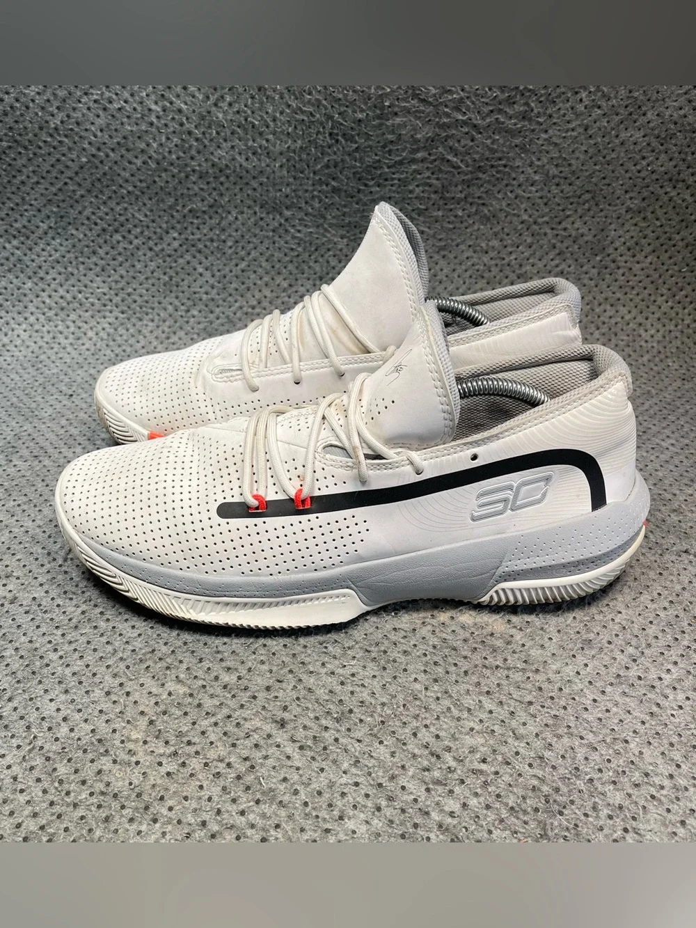 Under Armour Curry 3Zer0 3 White Basketball Shoes Size 11 Men’s
